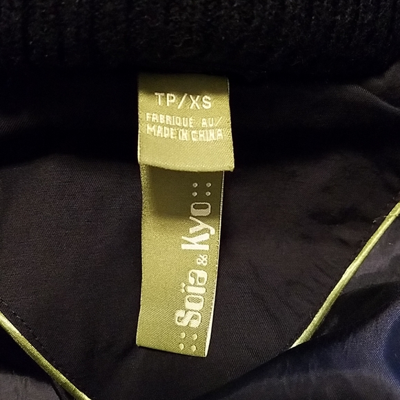 outerwear - Picture 7 of 8